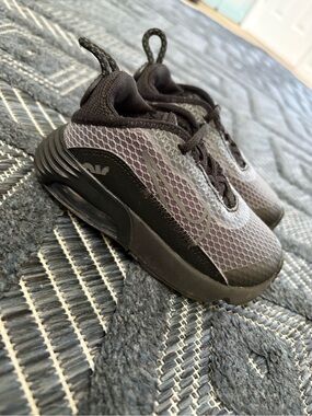 Nike Air Max 2090 Toddler Shoes Black Gray Size 6C